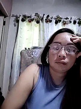 asianwet4u online show from December 18, 1:22 am