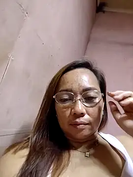 asianwet4u online show from January 18, 7:01 am