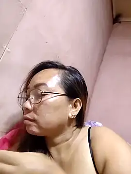 asianwet4u online show from March 28, 7:13 pm