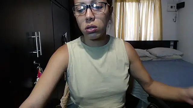 sensual nataliee online show from March 3, 2:37 pm