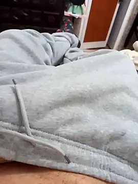 Snapshot of ninotesao21 chatting on February 22, 2:48 pm ninotesao21 online show from February 22, 2:48 pm