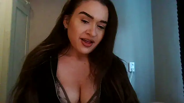 avajade online show from October 24, 9:28 am