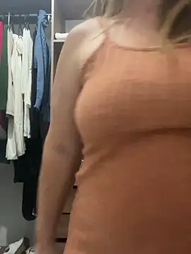 moniquerainx online show from November 17, 4:18 am