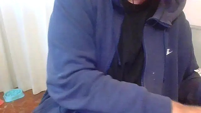 Snapshot of ANONIMO7735 chatting on November 11, 5:40 am ANONIMO7735 online show from November 11, 5:40 am