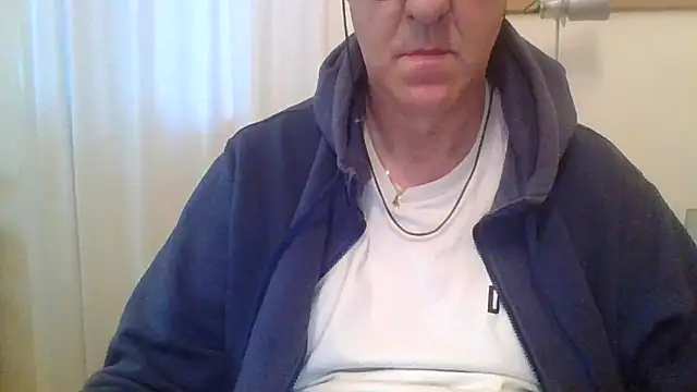 Snapshot of ANONIMO7735 chatting on November 21, 5:50 am ANONIMO7735 online show from November 21, 5:50 am