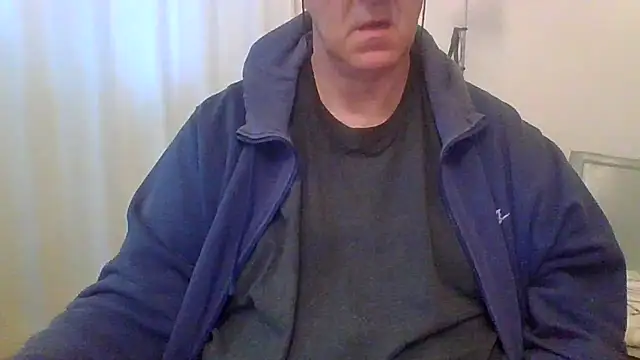 Snapshot of ANONIMO7735 chatting on November 22, 6:01 am ANONIMO7735 online show from November 22, 6:01 am