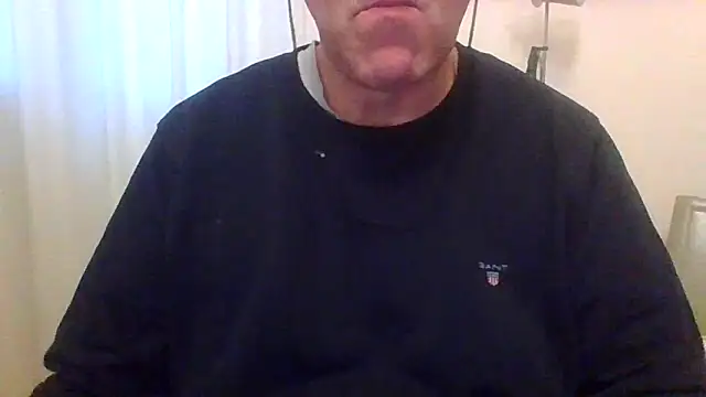 Snapshot of ANONIMO7735 chatting on December 2, 6:08 am ANONIMO7735 online show from December 2, 6:08 am