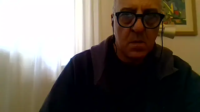 Snapshot of ANONIMO7735 chatting on May 7, 10:42 am ANONIMO7735 online show from May 7, 10:42 am