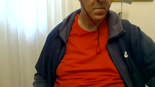 Snapshot of ANONIMO7735 chatting on May 10, 4:28 am ANONIMO7735 online show from May 10, 4:28 am