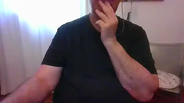 Snapshot of ANONIMO7735 chatting on May 29, 5:00 pm ANONIMO7735 online show from May 29, 5:00 pm