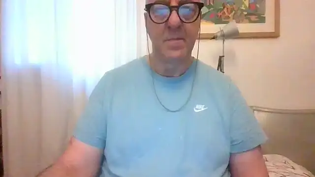 Snapshot of ANONIMO7735 chatting on May 31, 3:58 am ANONIMO7735 online show from May 31, 3:58 am