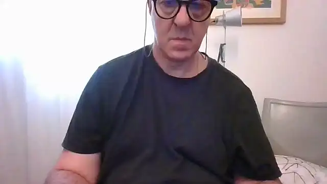 Snapshot of ANONIMO7735 chatting on June 2, 4:31 pm ANONIMO7735 online show from June 2, 4:31 pm