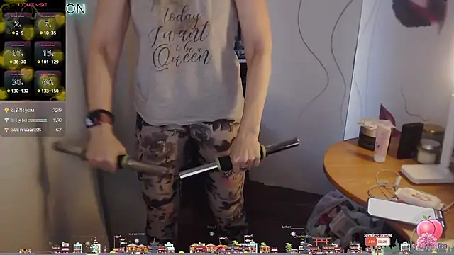 Snapshot of JohansonKatie chatting on February 15, 10:33 am JohansonKatie online show from February 15, 10:33 am