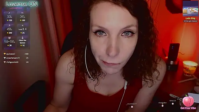 Snapshot of JohansonKatie chatting on March 5, 12:59 am JohansonKatie online show from March 5, 12:59 am