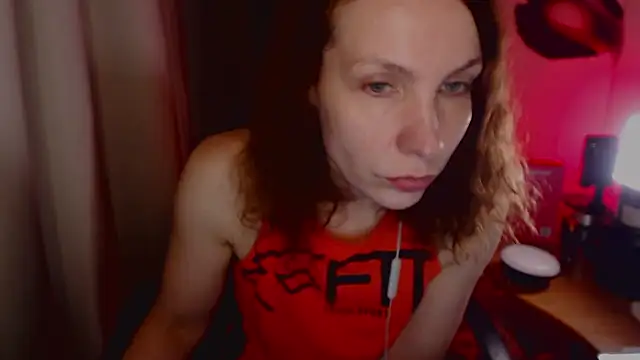 Snapshot of JohansonKatie chatting on March 18, 3:20 am JohansonKatie online show from March 18, 3:20 am