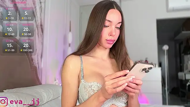 Eva JJ online show from April 3, 1:58 am