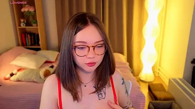 MilenaSaint online show from February 25, 3:49 am