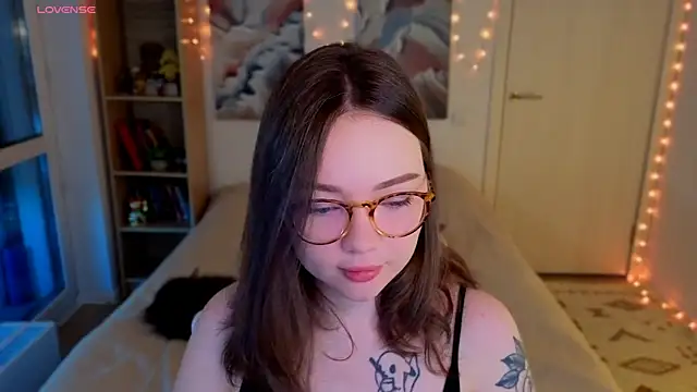 MilenaSaint online show from April 20, 3:20 am