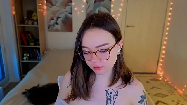 MilenaSaint online show from April 22, 3:31 am