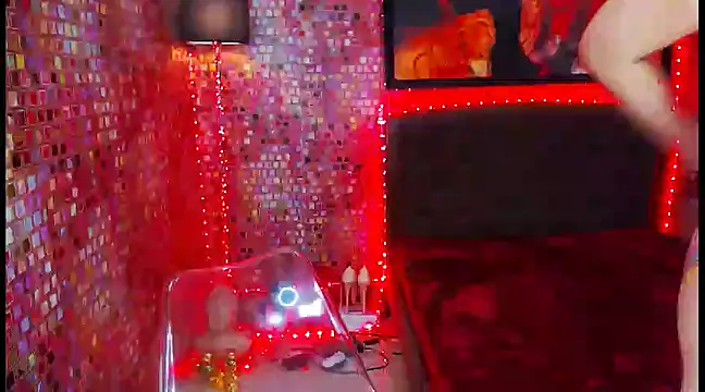 KylieMaxwellCaulfield TS online show from March 8, 11:37 am