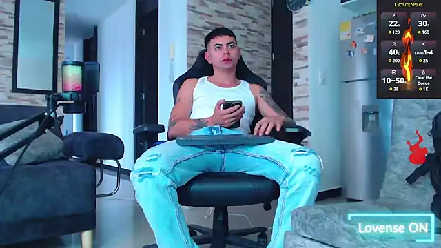 Lobito xxxl online show from November 27, 9:17 pm