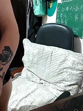 ElfGrey online show from January 8, 3:29 am