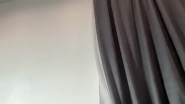 Snapshot of Iris_cherry chatting on July 24, 6:55 am Iris cherry online show from July 24, 6:55 am