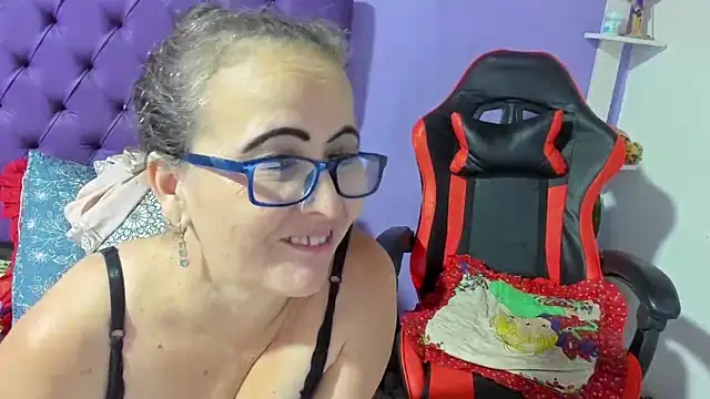 Margoth clain online show from October 4, 12:30 am