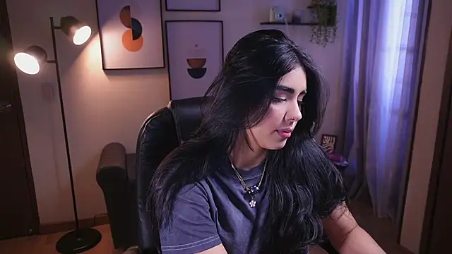 Isabella dior online show from November 29, 3:48 pm