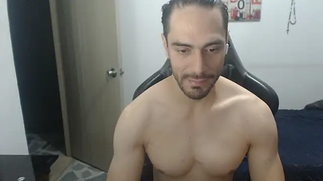 Snapshot of samuelgarcia_ chatting on March 24, 11:54 pm samuelgarcia online show from March 24, 11:54 pm