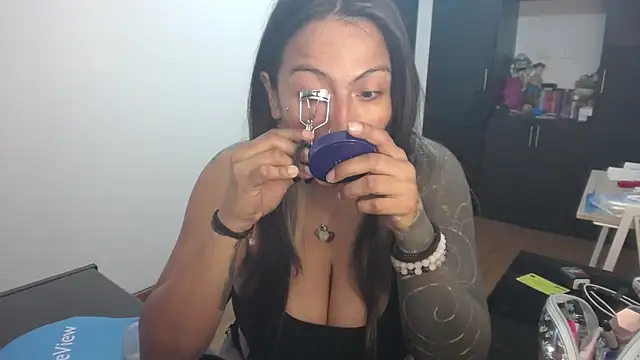 Snapshot of michell_fun23 chatting on March 22, 10:29 am michell fun23 online show from March 22, 10:29 am