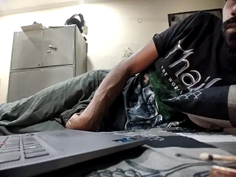 Snapshot of orgasm_master chatting on March 7, 9:01 pm orgasm master online show from March 7, 9:01 pm