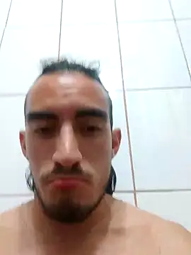 Snapshot of TommyMomentum chatting on January 6, 6:47 am TommyMomentum online show from January 6, 6:47 am