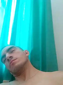 Snapshot of TommyMomentum chatting on January 29, 2:42 pm TommyMomentum online show from January 29, 2:42 pm