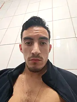 Snapshot of TommyMomentum chatting on September 17, 6:59 am TommyMomentum online show from September 17, 6:59 am