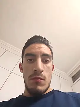 Snapshot of TommyMomentum chatting on September 19, 5:20 am TommyMomentum online show from September 19, 5:20 am