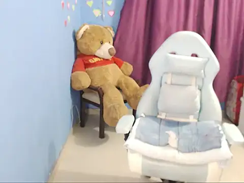 BOREAL MOON online show from February 5, 5:30 am