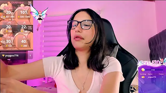 Snapshot of Luniverse chatting on December 14, 4:20 pm Luniverse online show from December 14, 4:20 pm