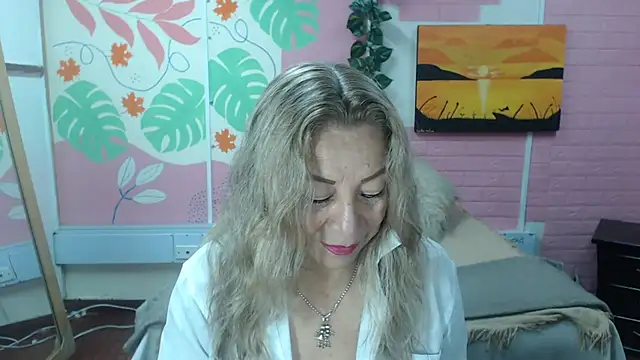 ZAMANTHA online show from November 17, 3:29 pm