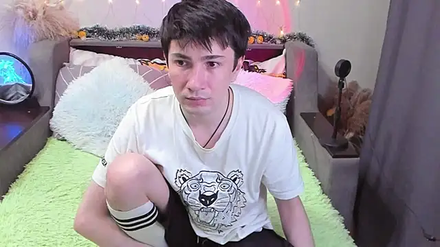 Yumi steve online show from November 2, 4:20 pm