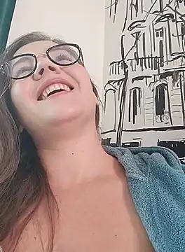 Snapshot of KellyKleine chatting on October 10, 11:53 am KellyKleine online show from October 10, 11:53 am