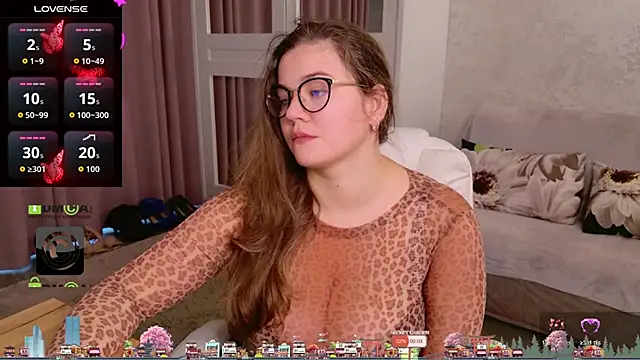 Snapshot of KellyKleine chatting on November 19, 6:35 am KellyKleine online show from November 19, 6:35 am