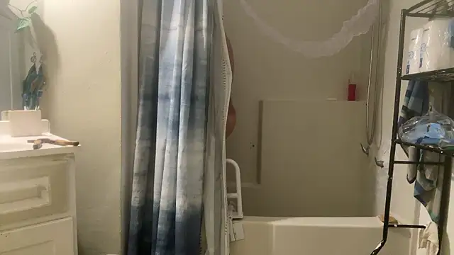 Snapshot of cesloer chatting on March 20, 1:05 pm cesloer online show from March 20, 1:05 pm