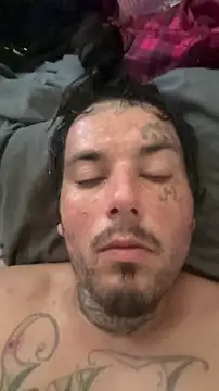 Snapshot of cesloer chatting on March 22, 8:23 pm cesloer online show from March 22, 8:23 pm