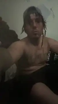 Snapshot of cesloer chatting on April 7, 2:56 am cesloer online show from April 7, 2:56 am