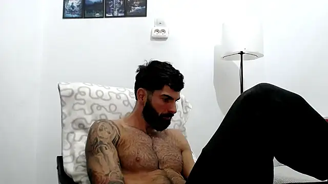 Verycutex online show from December 4, 6:16 pm