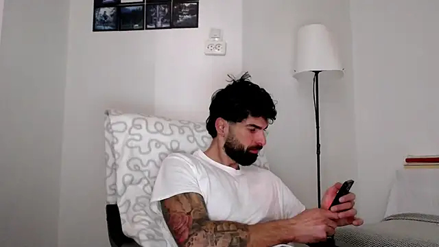 Verycutex online show from March 3, 6:08 am