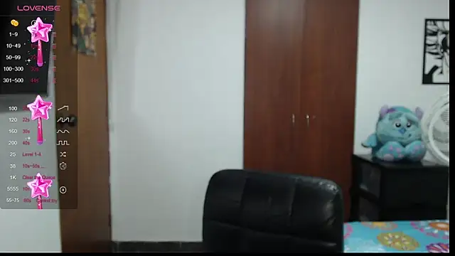 Snapshot of selena_ferri chatting on December 20, 1:36 am selena ferri online show from December 20, 1:36 am