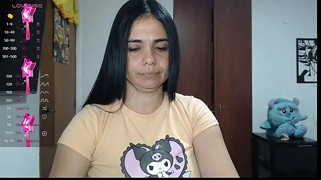 Snapshot of selena_ferri chatting on December 27, 10:26 pm selena ferri online show from December 27, 10:26 pm