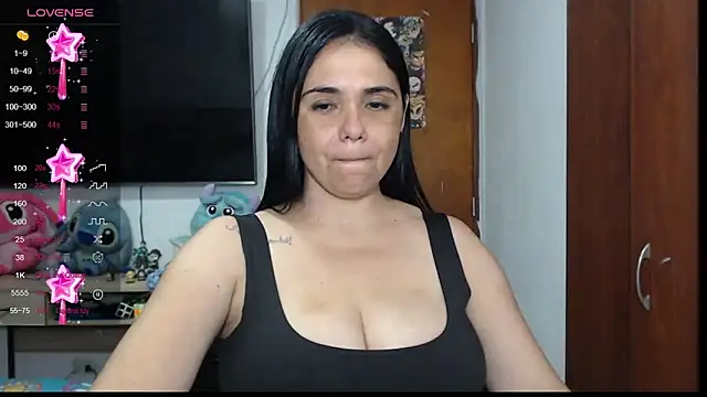 Snapshot of selena_ferri chatting on January 10, 2:25 am selena ferri online show from January 10, 2:25 am